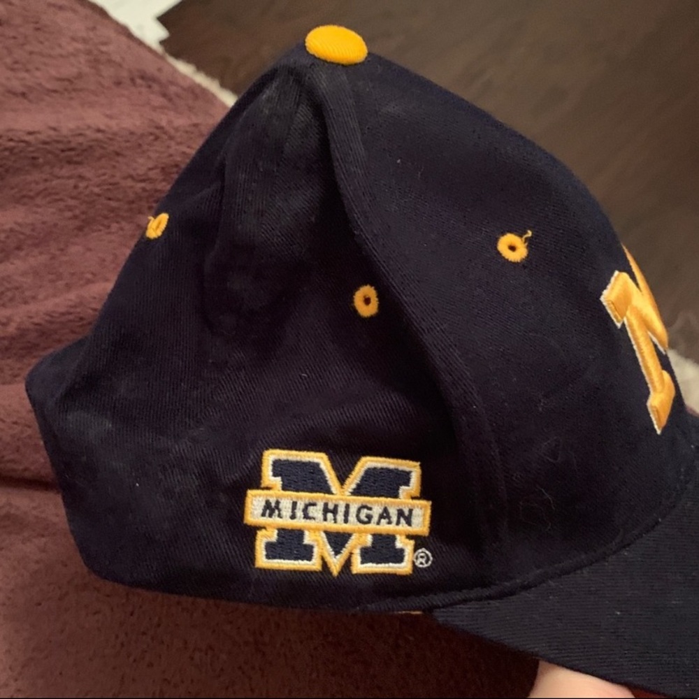 Michigan Wolverines Cap - Picture 2 of 5